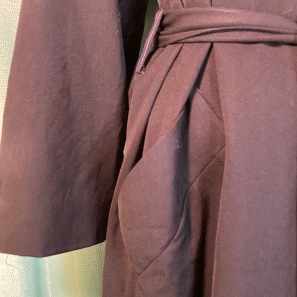 Vintage 80’s deep navy blue Christian Dior trench coat Size medium shoulder pads - Picture 4 of 9